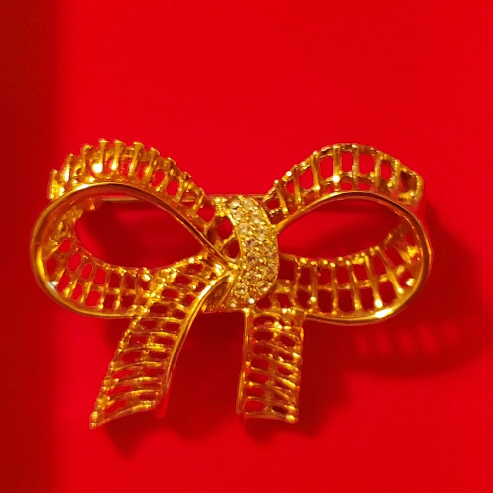 Vintage Golden Bow with Rhinestones Brooch